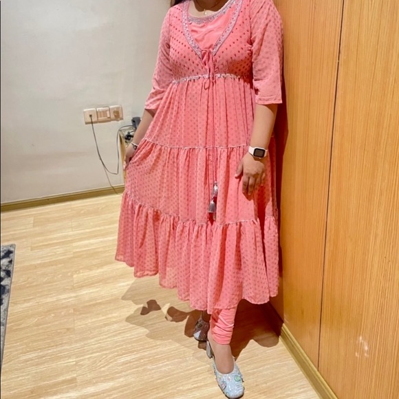 AURELIA Peach jacket with inner stylish dress - Picture 5 of 5